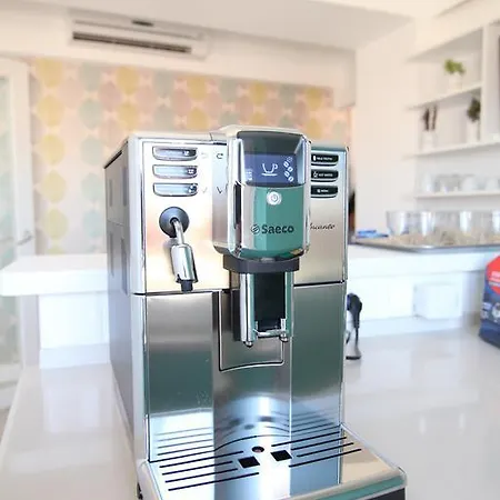 Πανσιόν Domus Nova 2*