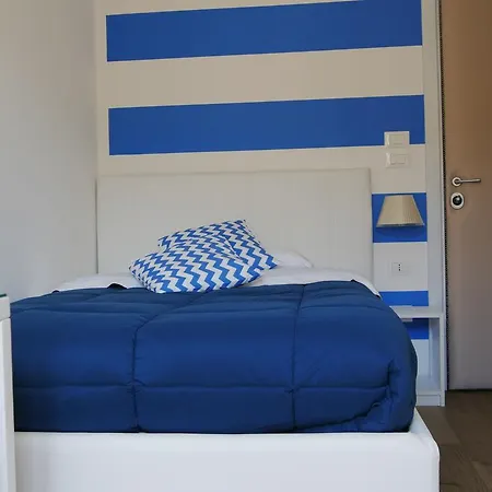 Domus Nova Πανσιόν Ρέτζιο ντι Καλάμπρια