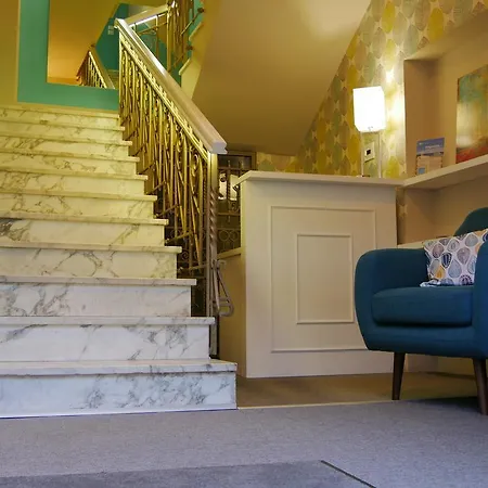 ゲストハウス Domus Nova 4*