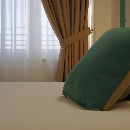 Πανσιόν Domus Nova Ρέτζιο ντι Καλάμπρια