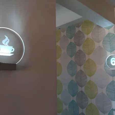 Domus Nova Pensión 4*